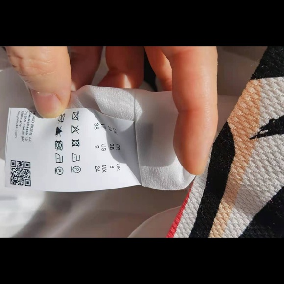 Boss pencil skirt. 99% new - Picture 2 of 3